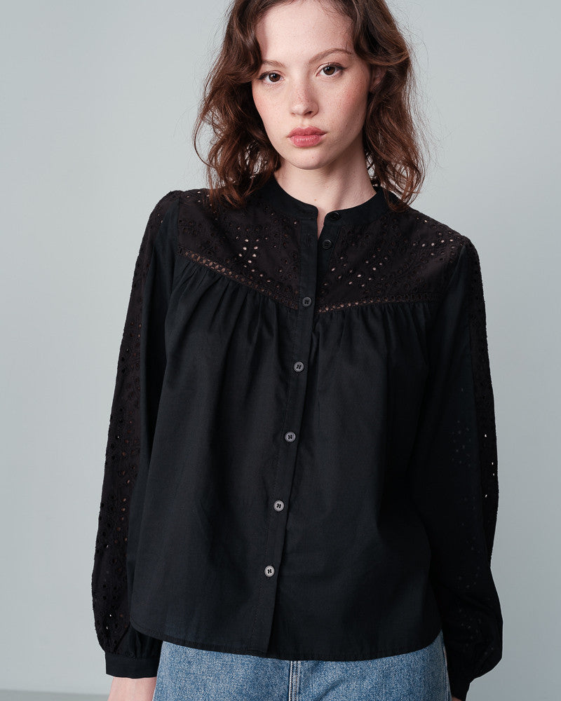 100% Cotton Black Shirt w Lace